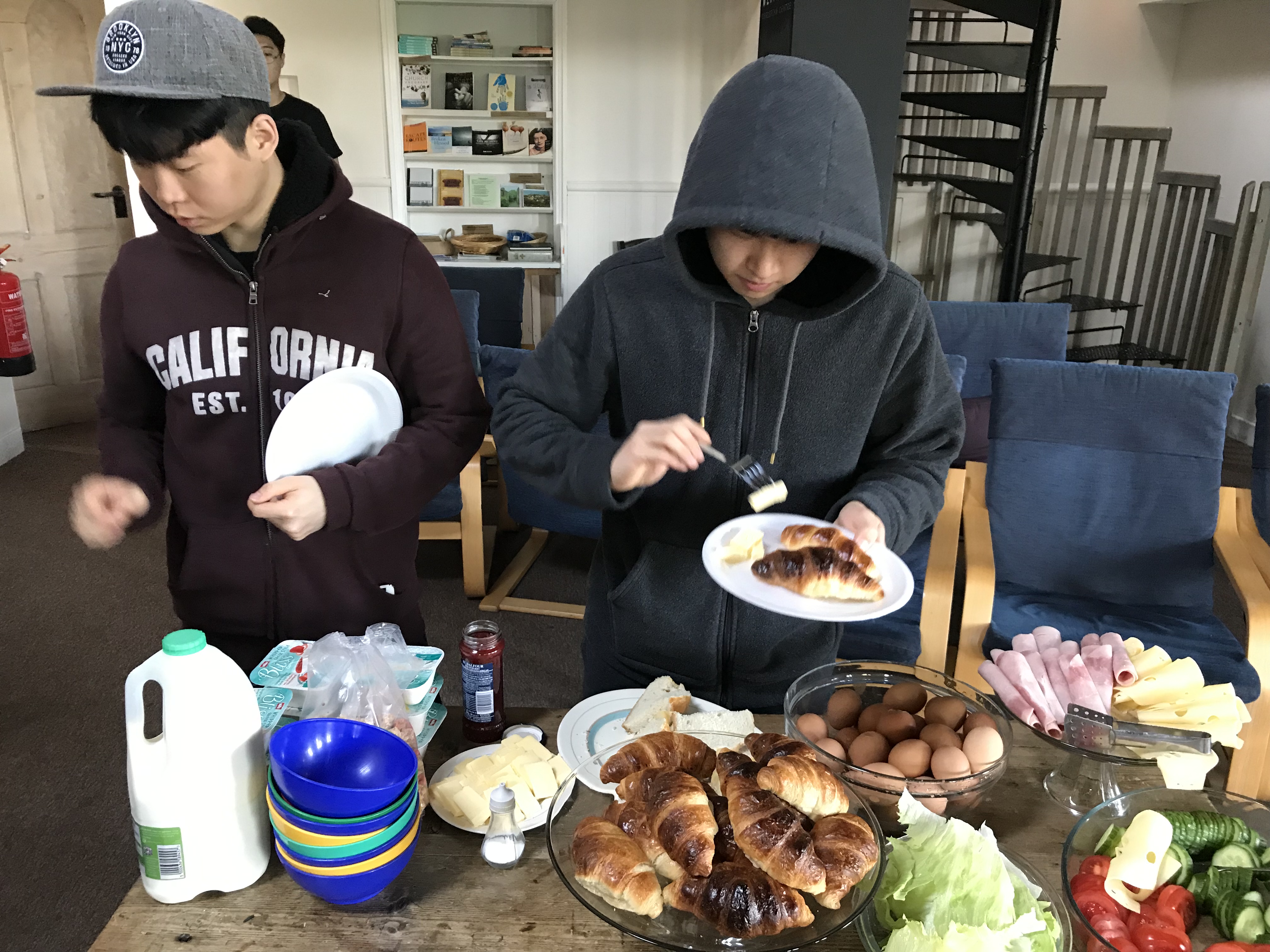 B0502A8D-4D80-4349-9B00-9FCF564F9E7D